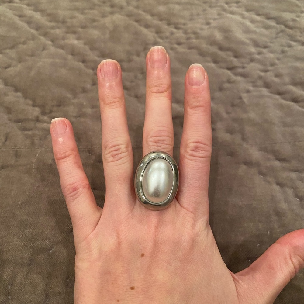 Limited Ring - Picture 2 of 3